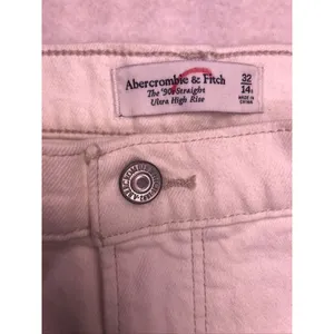 Abercrombie & Fitch 90s Straight Jeans‎ Womens 32/14R White NEW Ultra High Rise thumbnail 2