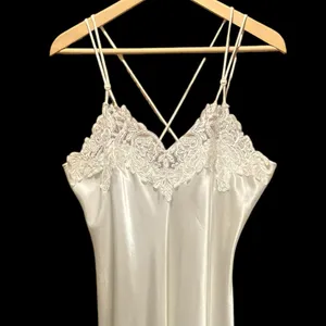 Lord‎ & Taylor Vintage Ivory Lace and Pearls Double Strap Nightgown Size Large thumbnail 2