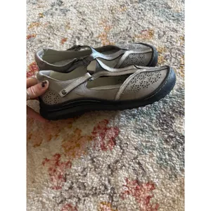 Jambu Creek Pewter Metallic Leather T-Strap Mary Jane Flats Women 7.5W J1CRE56 thumbnail 4