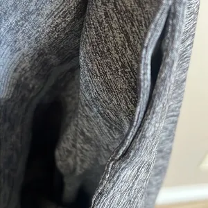 Pink Victoria’s Secret gray ultimate yoga leggings thumbnail 4