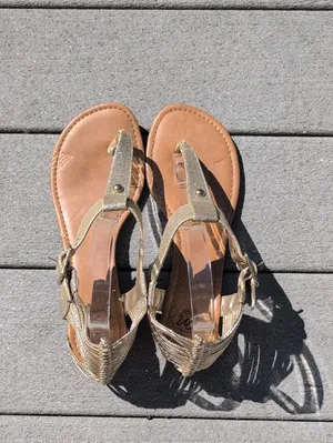SM New York Tyra T-Strap Sandals | SM New York Strappy Back Gold Sandals thumbnail 6
