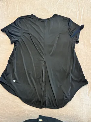 Lululemon Lightweight Split- Back Training Tshirt thumbnail 2