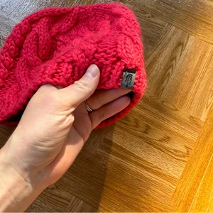 ⭐️ pink north face toboggan winter hat thumbnail 2
