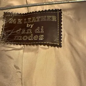 Vintage 24 K Leather By Dan‎ Di Modes Leather Coat with Real Fur Collar thumbnail 7
