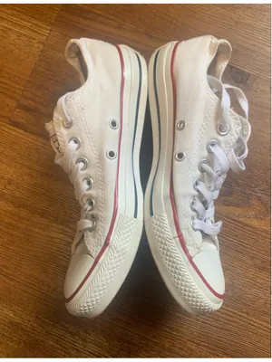 Women's Converse All Star Sneakers White Red Size 6.5 thumbnail 3