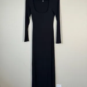 Skims Black Long Sleeve Midi Dress Womens M Bodycon Baddie Modest Minimalist thumbnail 13