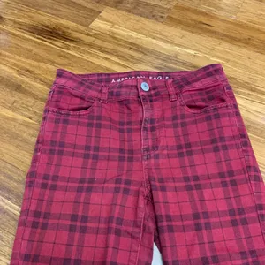American Eagle Red Black Plaid Hi Rise Jegging Pants‎ Jeans Women's Size 4 Short thumbnail 2