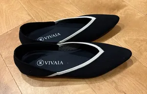 VIVAIA knit pointed-toe flats shoes black white contrast sz 38 7.5 thumbnail 1