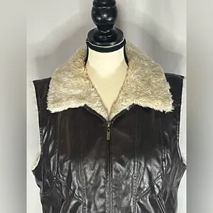 Maurices Medium Y2k Penny Lane Retro Faux Leather Brown Zip Up Vest thumbnail 3