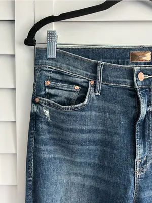 Mother | the insider crop step chew jeans in dancing on coals wash thumbnail 6