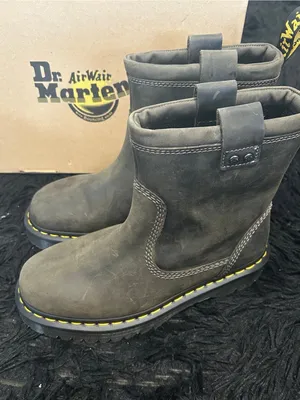 DR MARTENS Anistone LO charcoal leather boots booties shoes women’s 9 new thumbnail 6