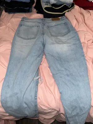 Aeropostale Ripped “Mom” Jeans thumbnail 2