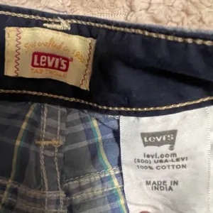Levis Tab Twills Plaid Shorts Blue Green Yellow Cotton Flat Front women's size 6 thumbnail 4