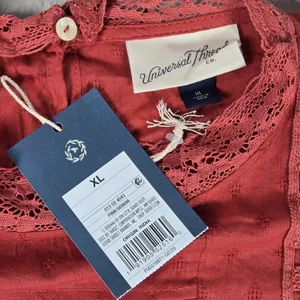 Universal Thread Womens XL Pink Eyelet‎ Lace Trim Puff Short Sleeve Top Blouse thumbnail 4