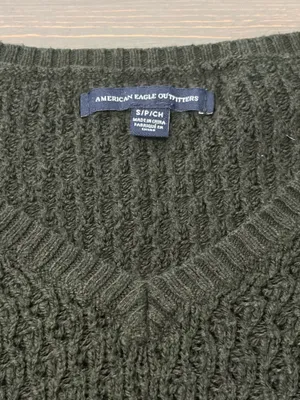 American Eagle Women’s Small Forest Green Textured V-Neck Knit Sweater thumbnail 3