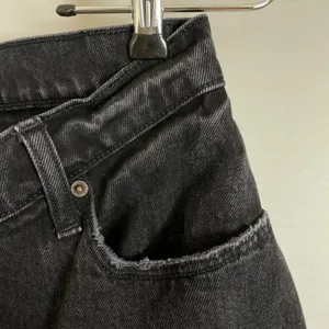 Abercrombie & Fitch Jeans Criss-Cross Waistband The 90s Straight Ultra High Rise thumbnail 8