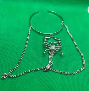 Fashion Tassel Charm Upper Arm Chain Bracelets for Women Gothic Scorpion Armlet Cuff thumbnail 2