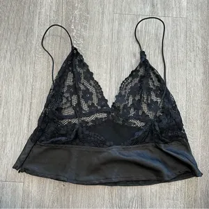 Princess Polly Lace Crop Top thumbnail 5
