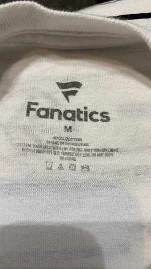 Fanatics Michigan University unisex longsleeves t-shirt- size Medium thumbnail 3