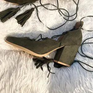 Olive Green Lace-Up ballerina Block pointed Heels thumbnail 3