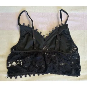 CUPSHE Black Lace Bralette Size XL Adj Straps Hook Close Soft Cups Lingerie thumbnail 2