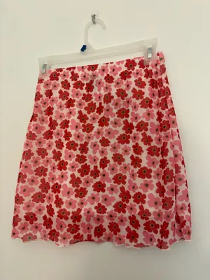 SHEIN Pink Floral Mini Skit Size XS thumbnail 2
