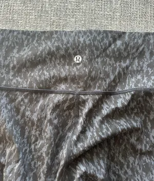 Lululemon Wunder Under High-Rise Tight 25” Luxtreme thumbnail 3