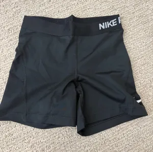 Nike Pro Shorts thumbnail 1