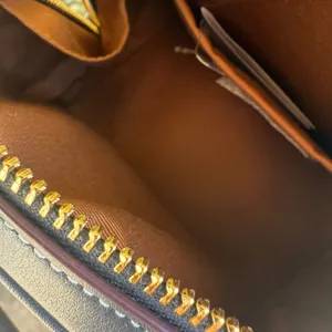 coach Sydney Satchel In Signature Chambray ch140 thumbnail 7