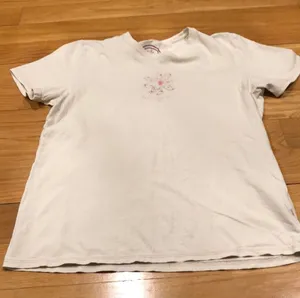 𝅺life is good sleep shirt size small . thumbnail 1