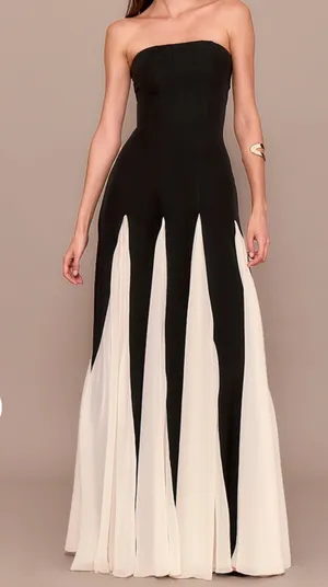 Pretty Little Thing BLACK BANDEAU CONTRAST CHIFFON PLEATED MAXI DRESS thumbnail 1