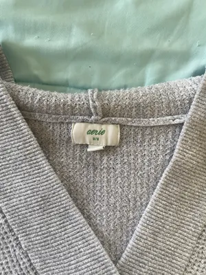 Aerie Grey V-neck Waffle Knit Sweater thumbnail 5