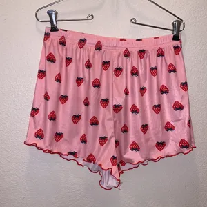 Amazon Woman’s two piece pink strawberry sexy set pajama set thumbnail 4