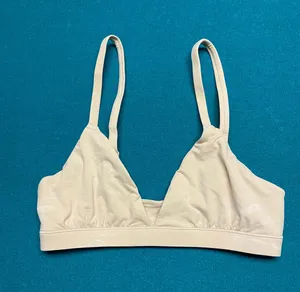 FITS EVERYBODY TRIANGLE BRALETTE thumbnail 1