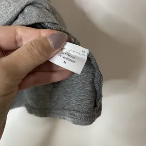 VUORI gray crew neck workout athletic tank top size medium thumbnail 4