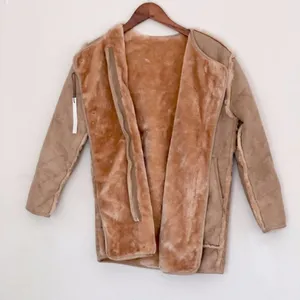 NWT Faux Fur Suede Soft Reversible Jacket Tan Size M thumbnail 3