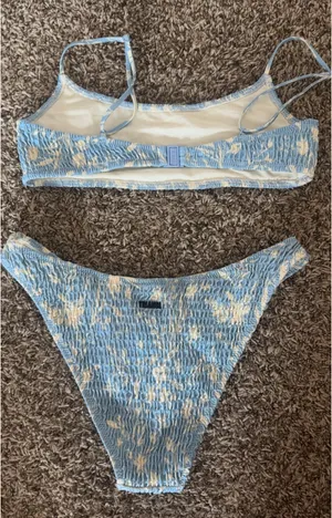 Triangl Bikini Set thumbnail 2