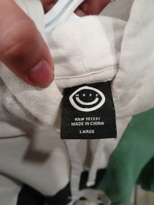 Hoodie Multiple Size L thumbnail 4