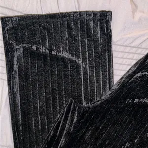 Melissa Paige Size M Black Velour Lounge Pants thumbnail 7