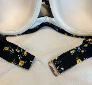 Shade & Shore Yellowish gold Floral Black 2 Piece Bikini 36C Large Bottoms thumbnail 9