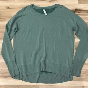 Athleta Green Oversized Crewneck Sweatshirt Women’s Small thumbnail 1