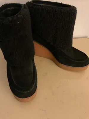 UGG women Black Suede sheepskin Wedge Coldin boots US 9.5 thumbnail 3