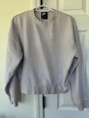 Nike Womens Sportswear Essential‎ Crewneck Sweatshirt Lavender Purple Medium thumbnail 1