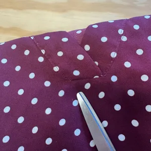Motherhood Maternity Blouse Small Burgundy Polka Dot V-Neck Long Sleeve Top thumbnail 9