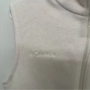 NWT Columbia White Fleece Vest thumbnail 2