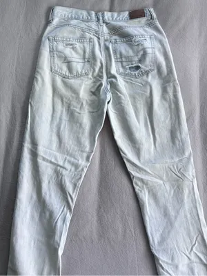American Eagle Light Wash Mom Jeans thumbnail 3