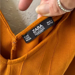 Zara Orange Ribbed Crop Tank Top thumbnail 2
