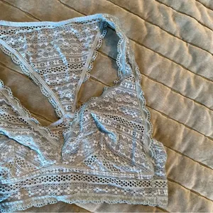 VICTORIA’S SECRET Lace Bralette in Pale Green thumbnail 2