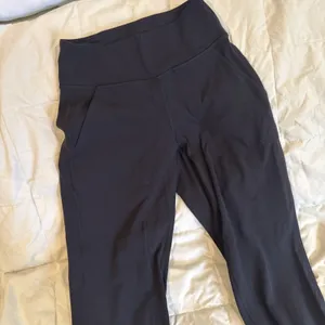 lululemon navy Black leggings Size 2 With Banded Bottom thumbnail 2