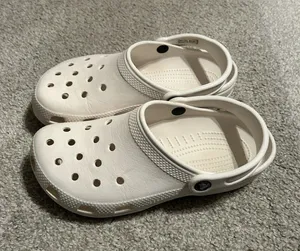 Crocs White Rubber Clogs Men's Size 6 Women's‎ 8 Preowned Stained thumbnail 1